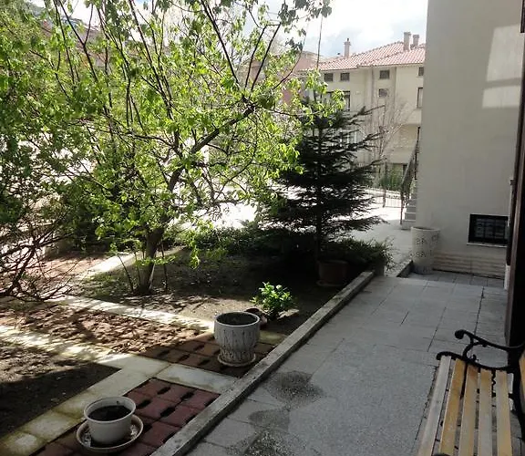 公寓 卢巴之家旅馆 *