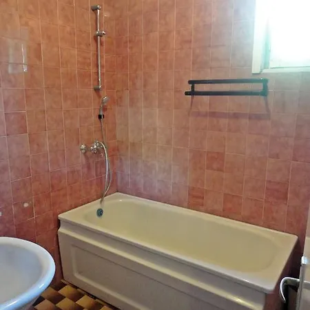 Guest Casa Luba Apartment *