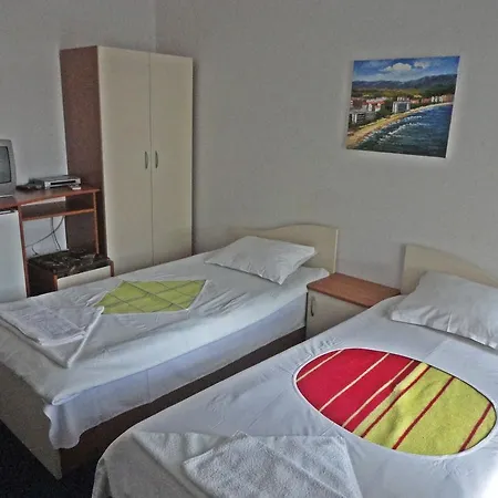 Guest Casa Luba Appartement *