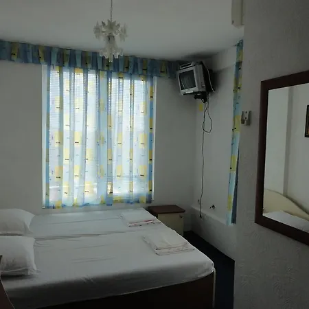 Guest Casa Luba شقة سفيتي فلاس