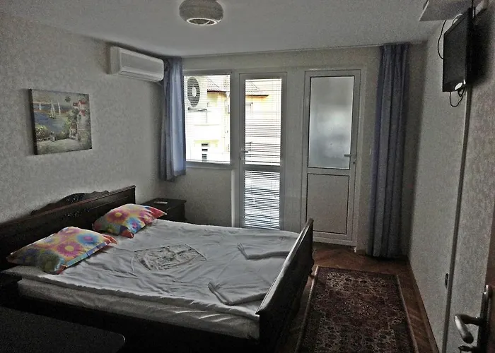 Lägenhet Guest Casa Luba *